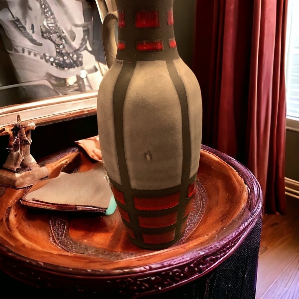 Collector Piece Large Vintage Designer Vase by Bay Keramik 12” Tall 6” wide. - Picture 6 of 8
